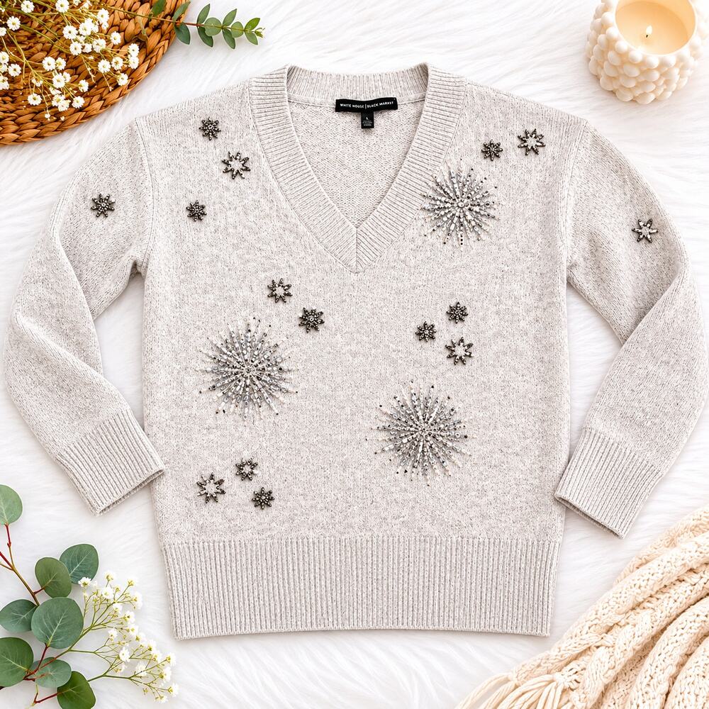 White House Black Market Snowflake Embellished V-Neck Sweater Gray Size MP